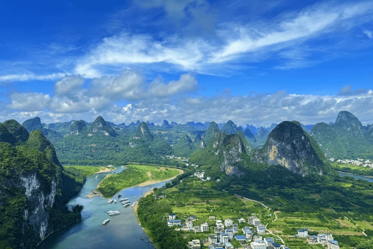 Panoramic Li River and karst mountain scenery in Guilin