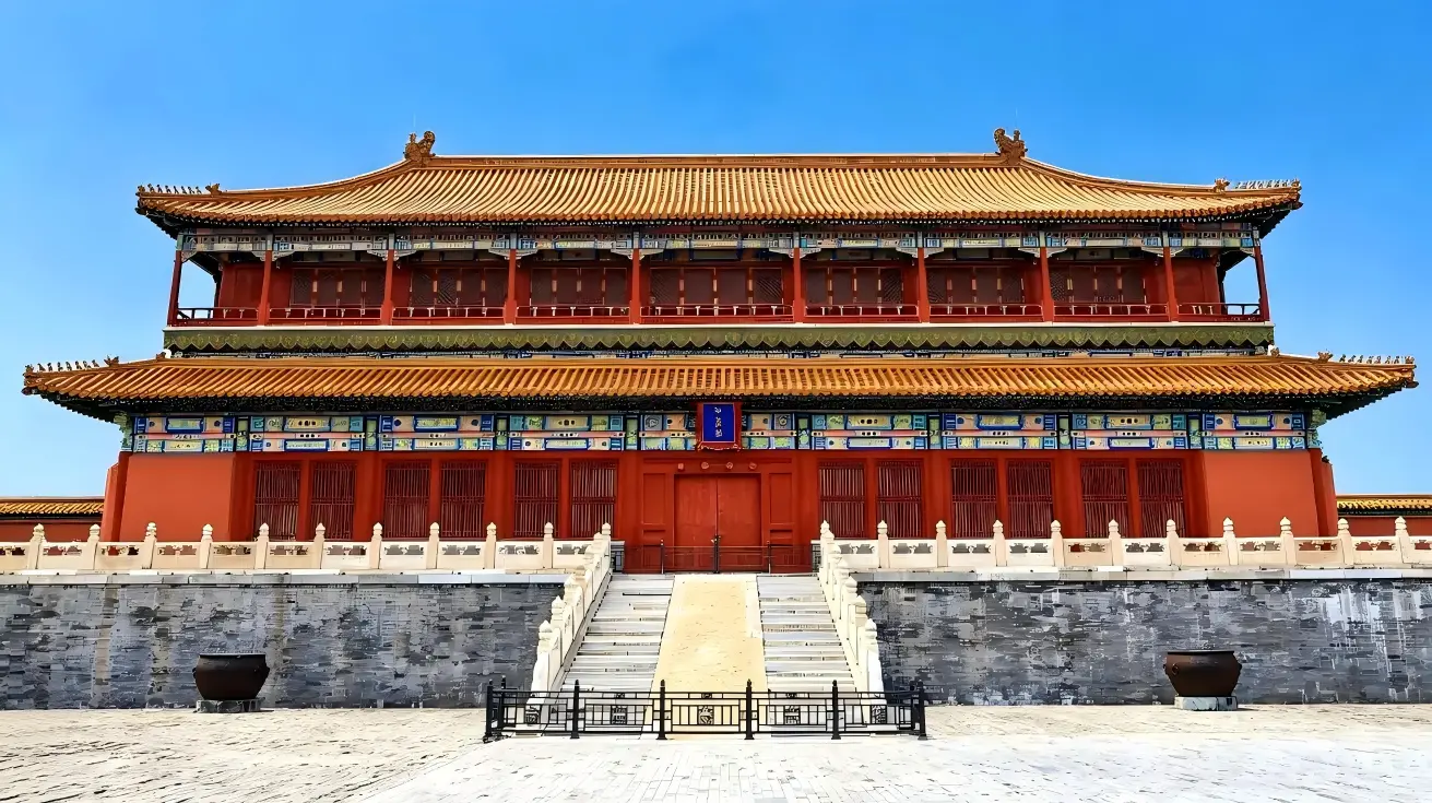 Beijing itinerary featuring city landmarks and the Great Wall