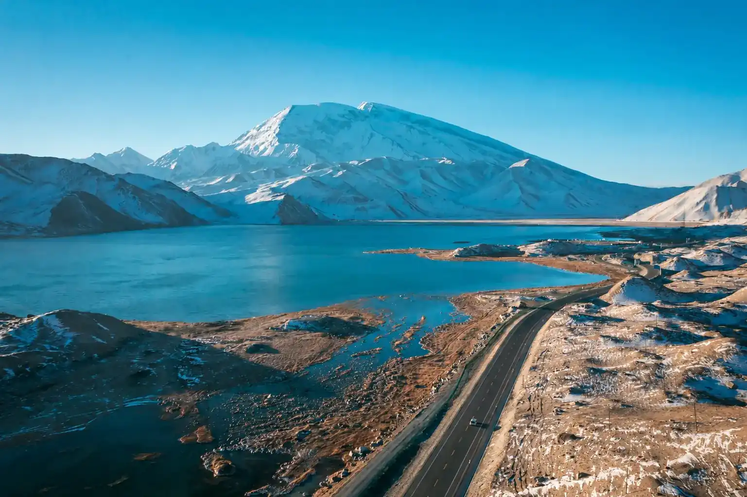 Karakoram Highway through the Pamir Mountains in Southern Xinjiang