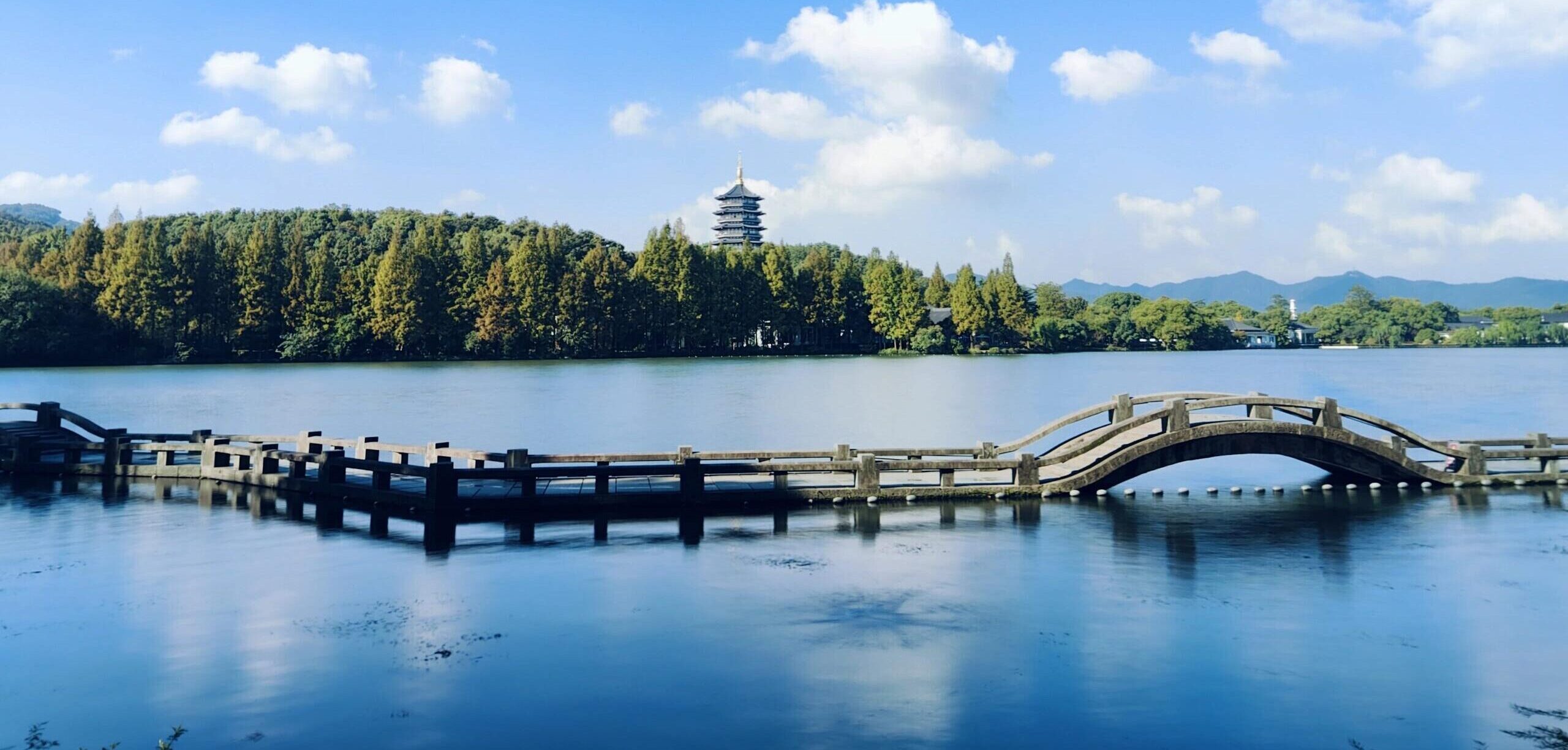 West Lake and Leifeng Pagoda in Hangzhou, Zhejiang