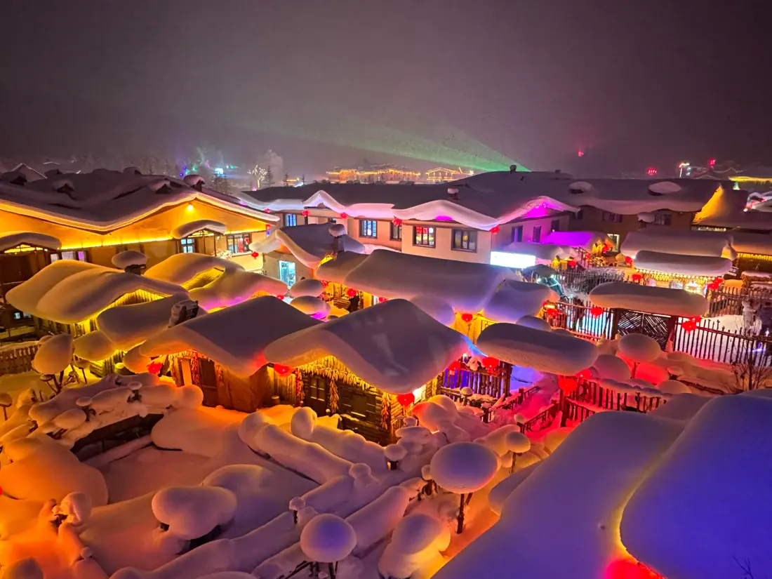 Snow-covered winter landscape on a trip beyond Harbin