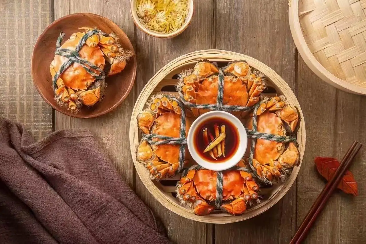 Shanghai hairy crab seasonal autumn cuisine