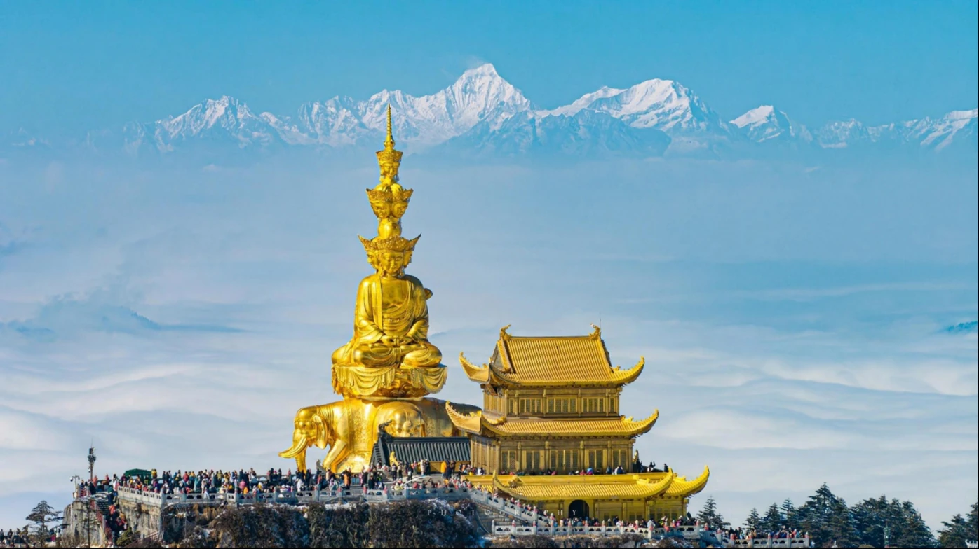 Mount Emei mountain scenery in Sichuan