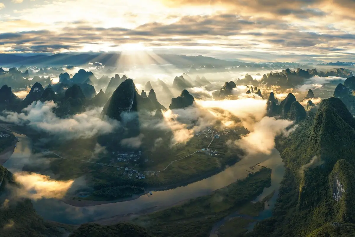 Li River and karst peaks viewed from Xianggong Mountain