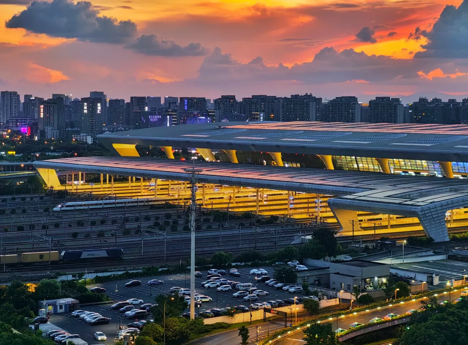 High-speed train serving Hangzhou railway stations
