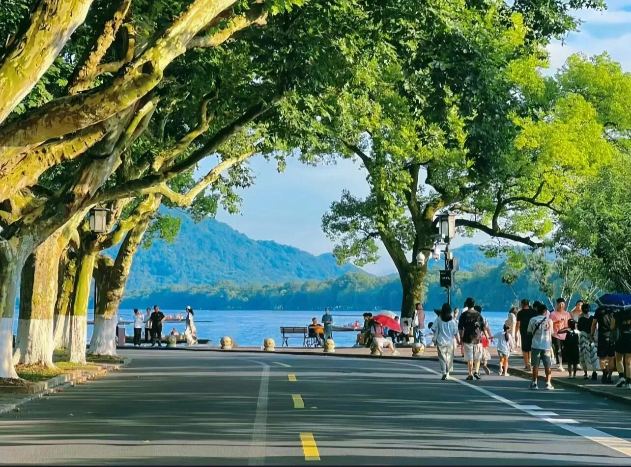 Scenic walking and cycling route around Hangzhou