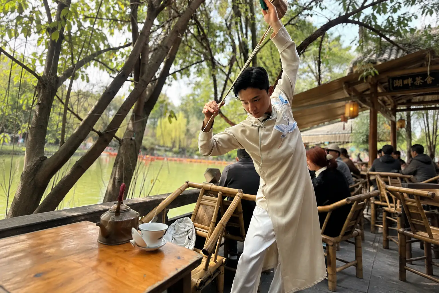 Traditional teahouse and local life experience in Chengdu