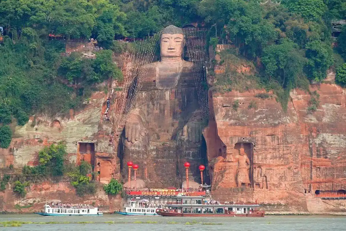 Leshan Giant Buddha day trip from Chengdu