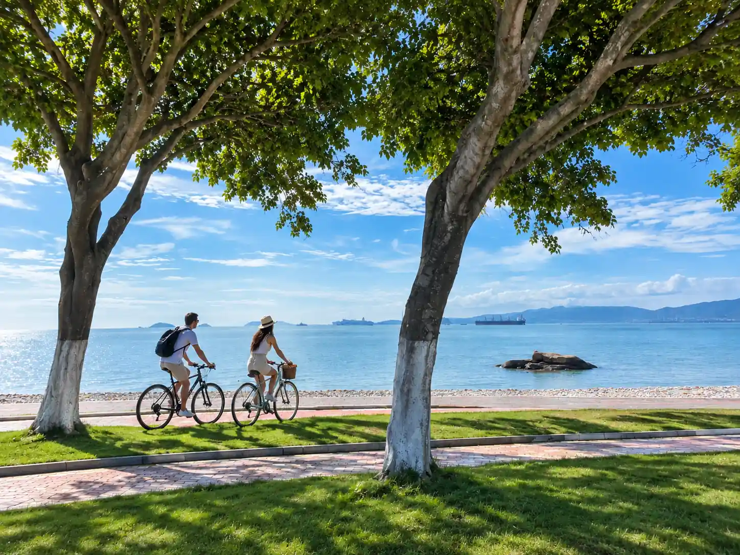 Cycling along Huandao Road on the Xiamen coast