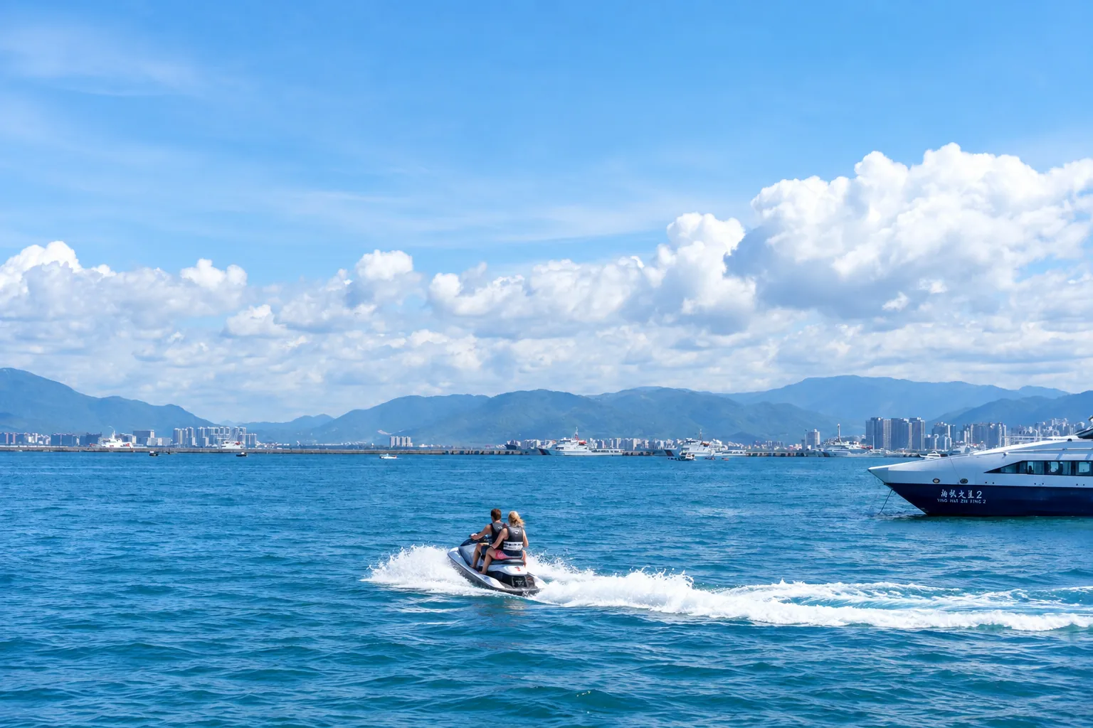 Jet ski adventure on the sea in Sanya, Hainan