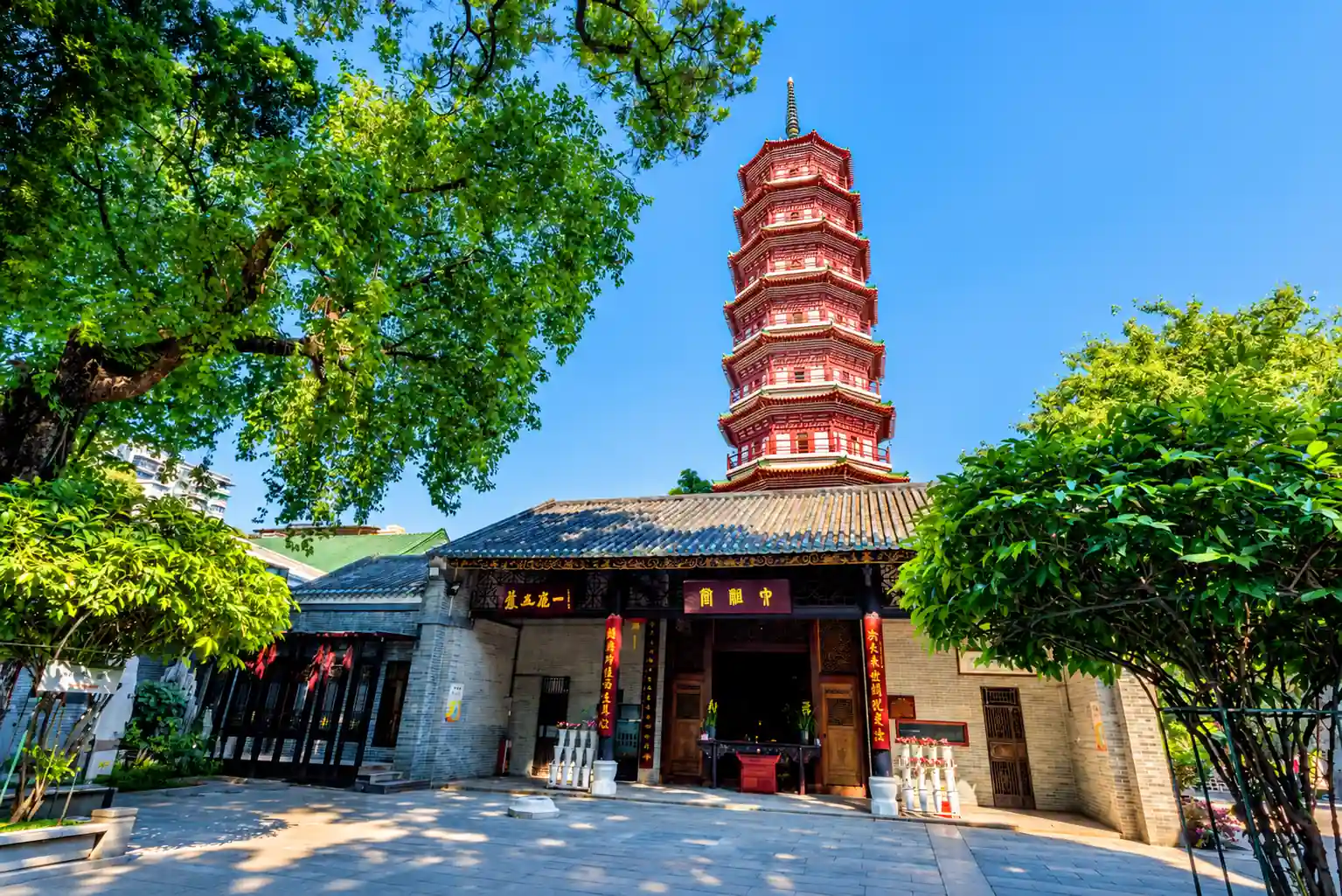 Flower Pagoda at the Temple of the Six Banyan Trees in Guangzhou