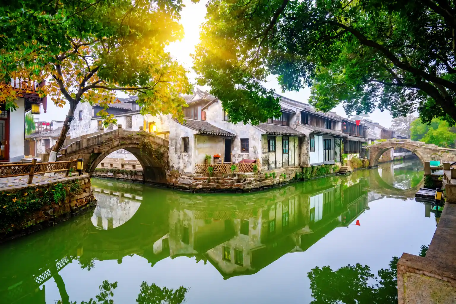 The Traditional Twin Bridges of Zhouzhuang in Suzhou
