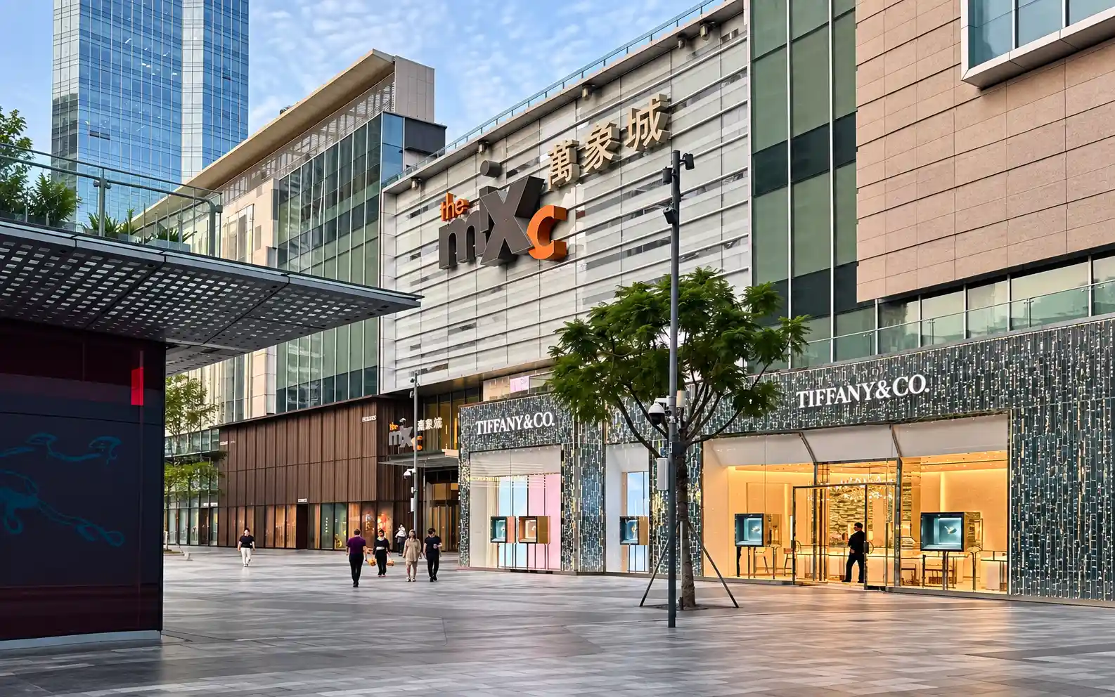MixC shopping and dining area in Xiamen